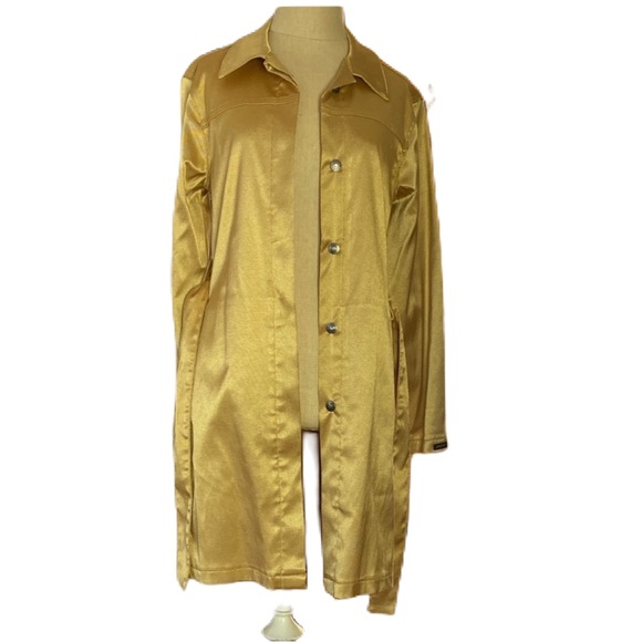 Xoxo Gold Trench Coat w/belt. Small. Like New - Picture 2 of 10
